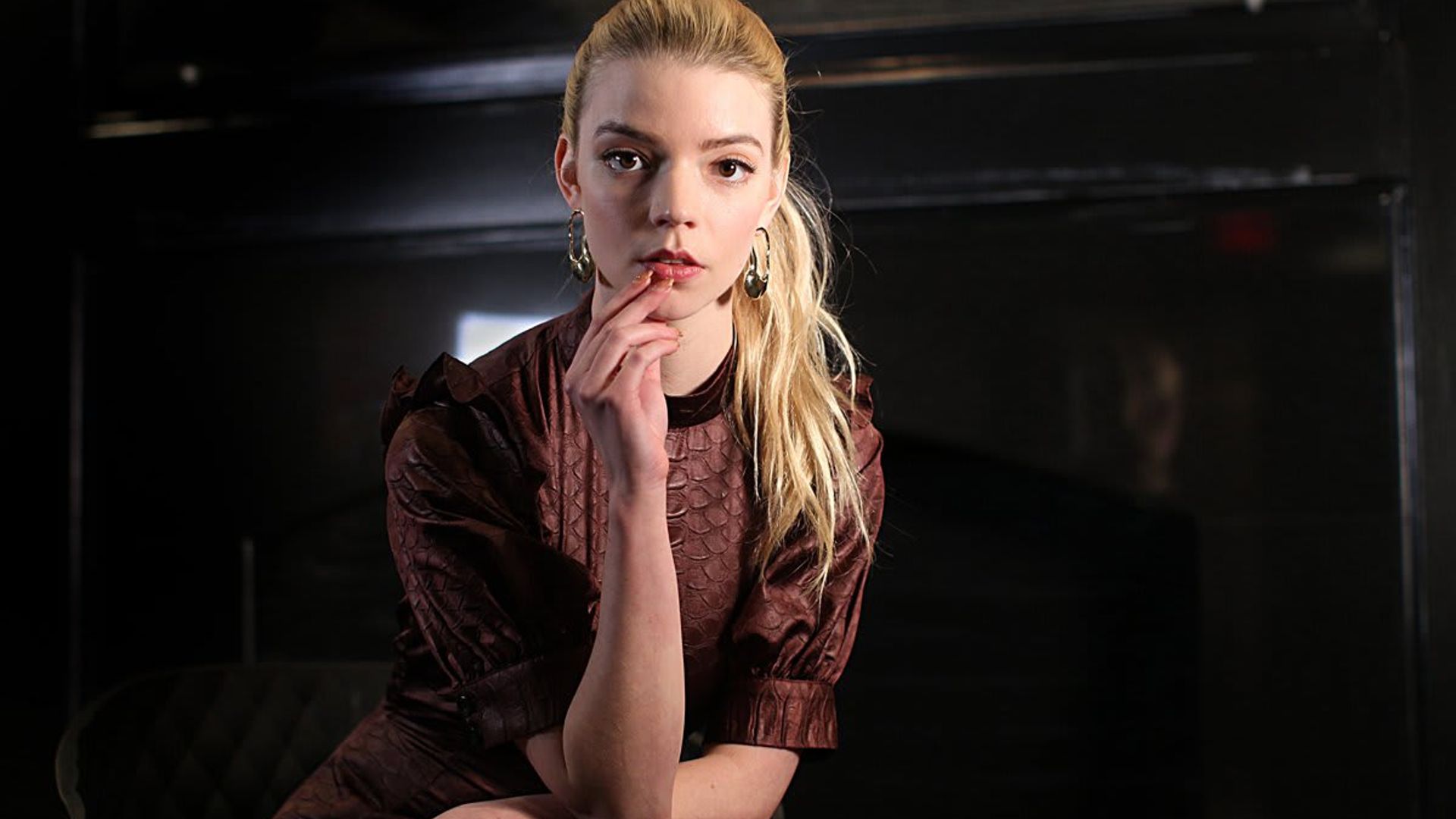 Anya Taylor-Joy was spotted kissing a mystery man while out in New York City