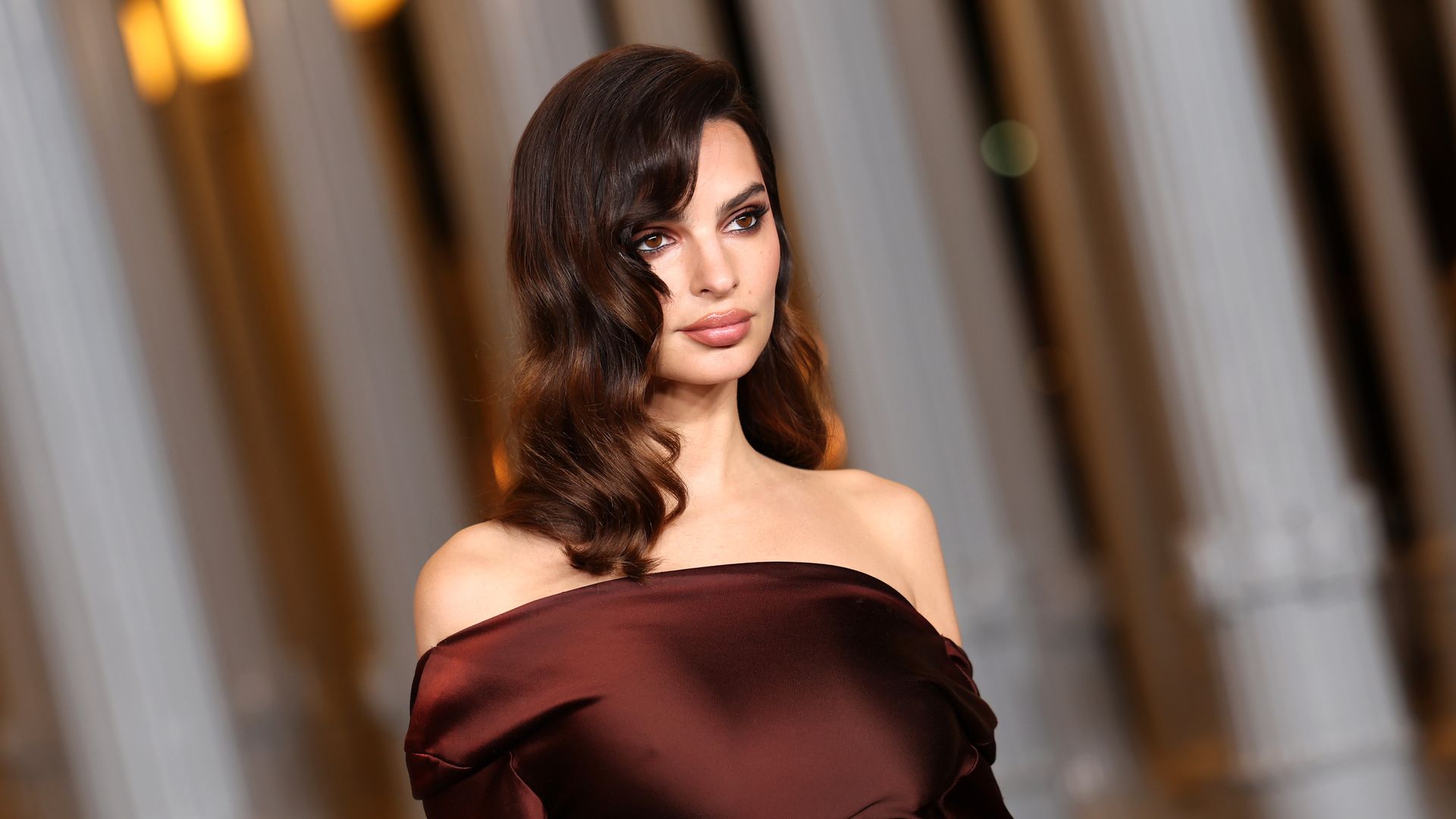 Emily Ratajkowski debuts drastic short hair transformation for the summer