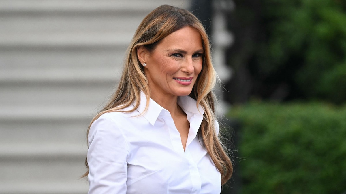 https://www.hola.com/us/horizon/landscape/8b70be737932-us-first-lady-melania-trump-attends-the-congressional-picnic-on-the-south-lawn-o.jpg?im=Resize=(1200)