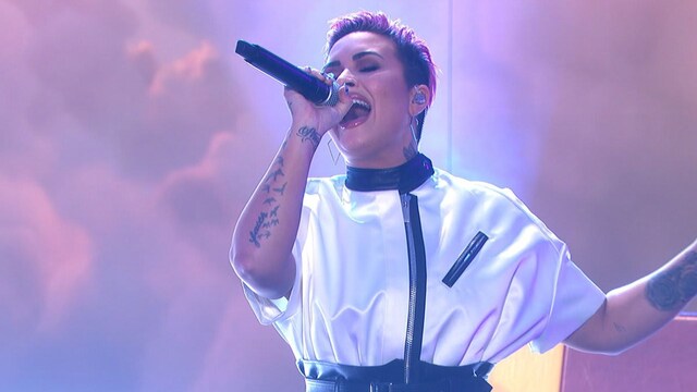 Demi Lovato new cropped hairstyle