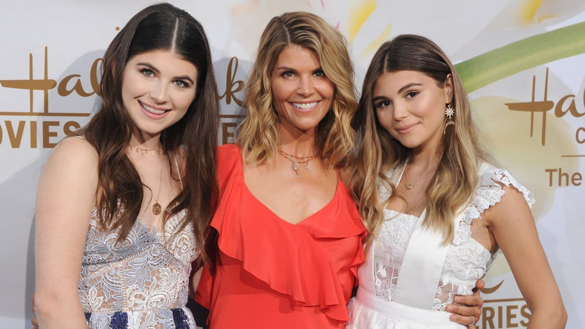 Bella Giannulli copies her mom Lori Loughlin’s hair from ‘Full House’