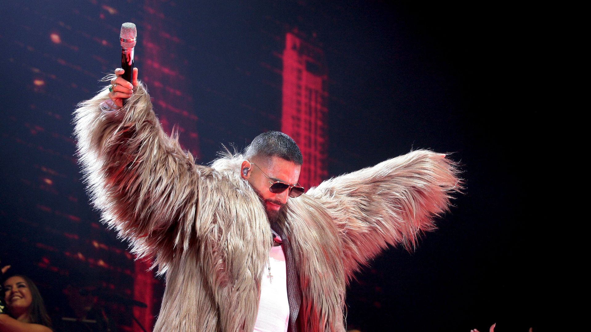 Maluma kicks off sold-out '+Pretty +Dirty World Tour' in Mexico