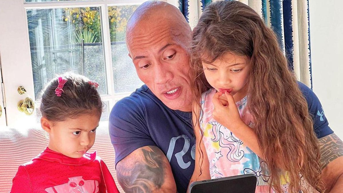 Dwayne Johnson’s daughters play a prank on their dad