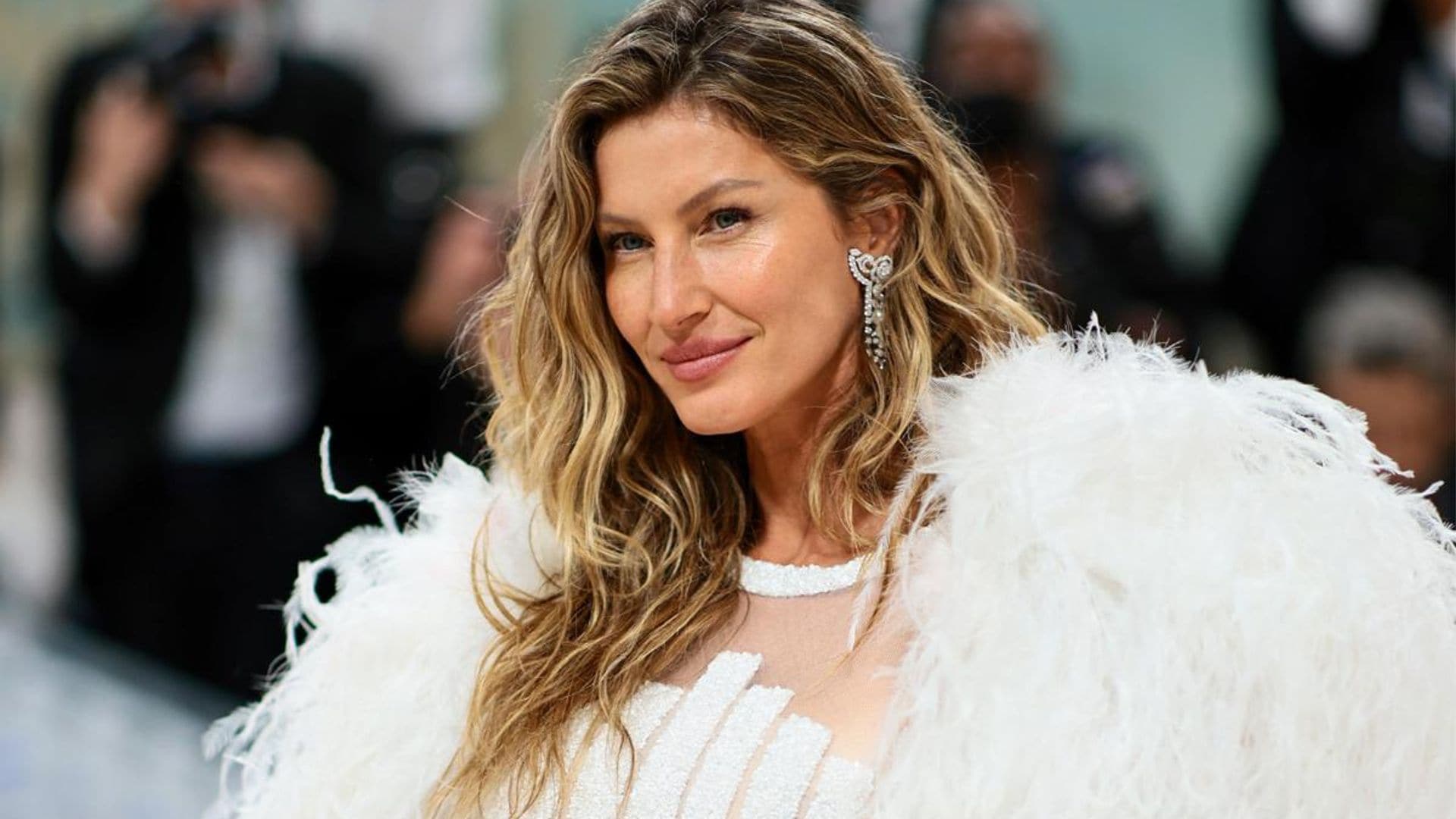 Gisele Bündchen looks stunning in Chanel: Her first solo Met Gala after divorce