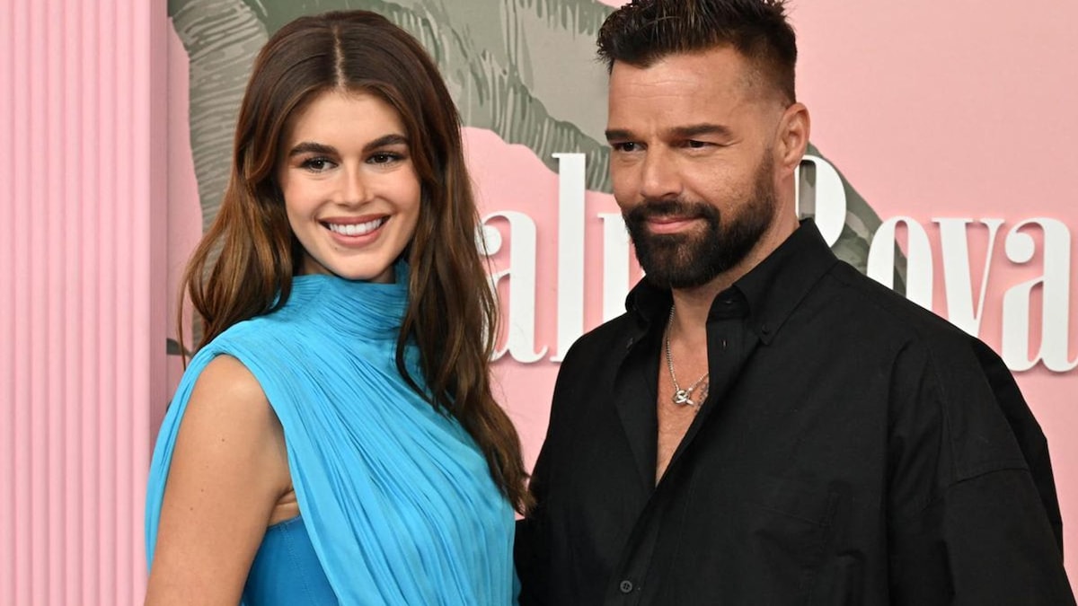 Kaia Gerber and Ricky Martin posed with their families at the premiere