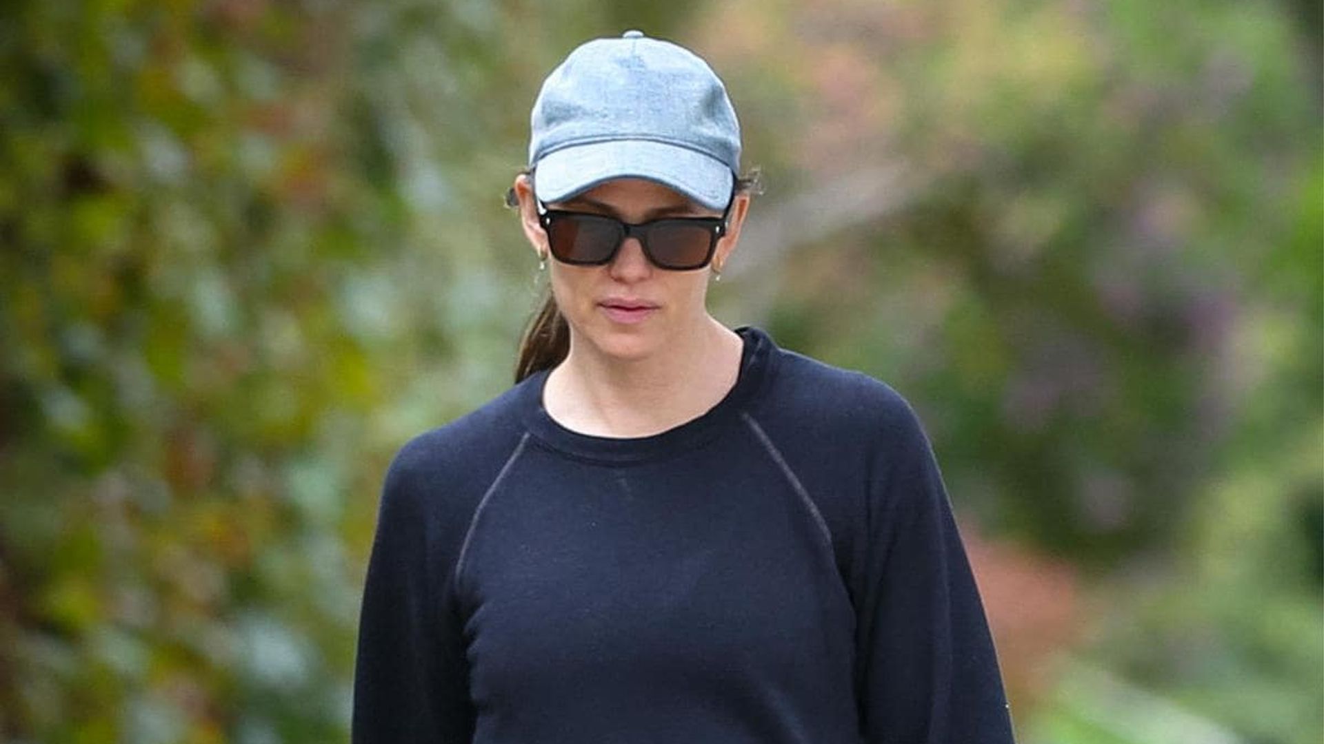 View of Jennifer Garner is concerned for her children’s well-being