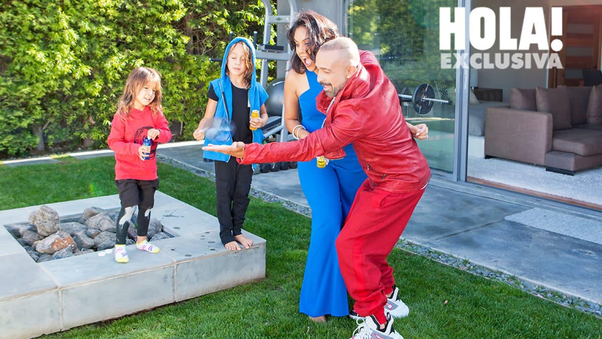 Mario Domm poses with his family for the first time, and confesses: “I have changed”