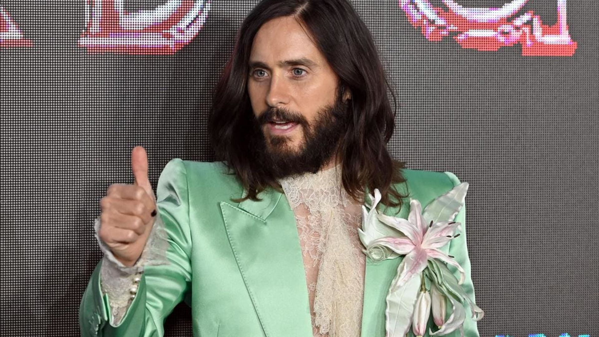 Is Jared Leto finally revealing the secret of his youthful appearance?