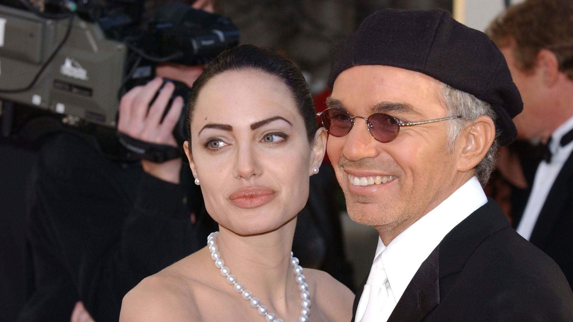  Actors Angelina Jolie and Billy Bob Thornton attend the 59th Annual Golden Globe Awards at the Beverly Hilton Hotel January 20, 2002 in Beverly Hills, CA. (Photo by Vince Bucci/Getty Images)