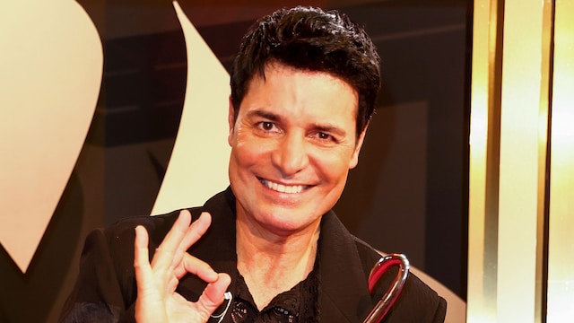 MIAMI, FLORIDA - FEBRUARY 22: Chayanne poses with the award for Tropical Song of the Year during Univision's 36th Premio Lo Nuestro at Kaseya Center on February 22, 2024 in Miami, Florida. (Photo by Romain Maurice/Getty Images) 