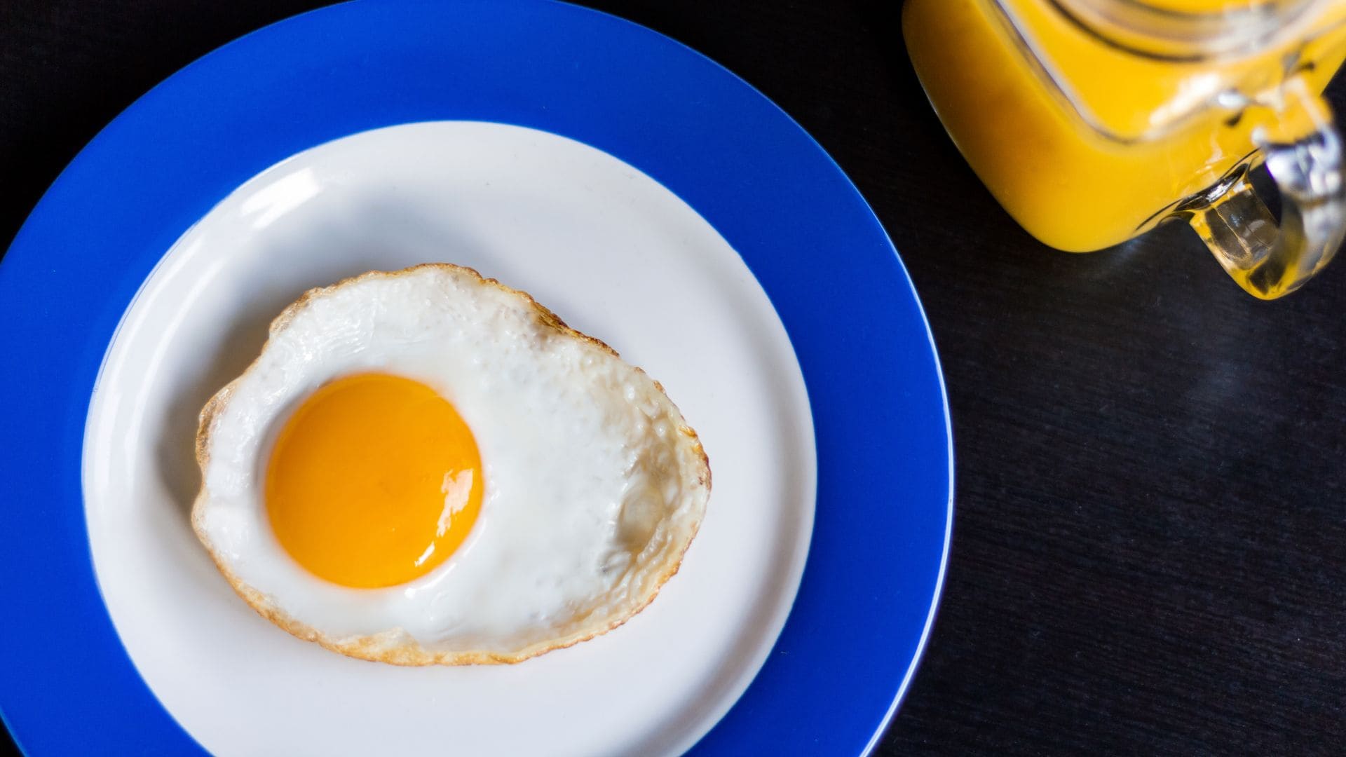 Make the perfect “fried” egg in the microwave in under 60 seconds
