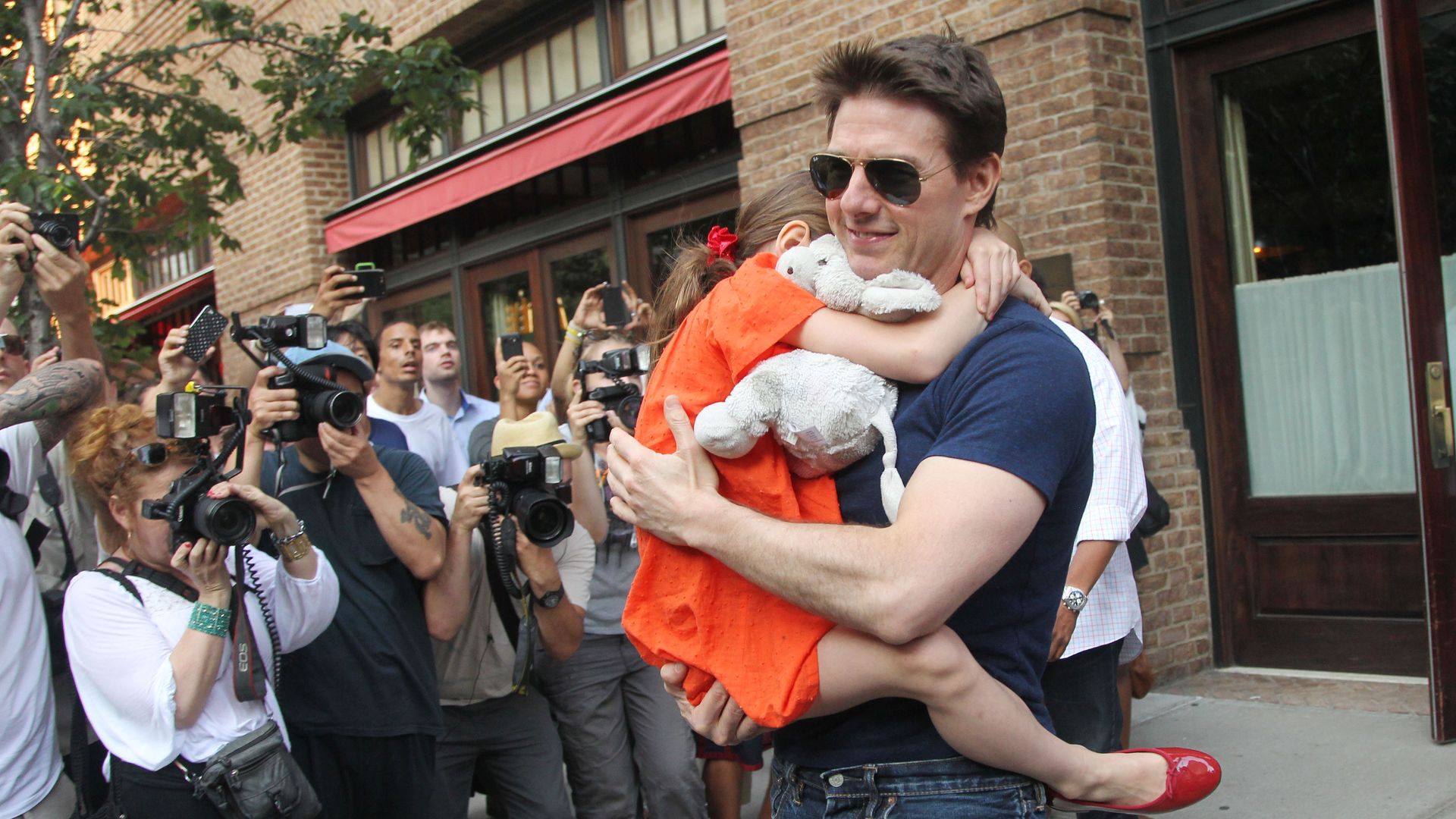 Tom Cruise's awkward Father's Day plans go viral — Will he spend the day with Suri Noelle?