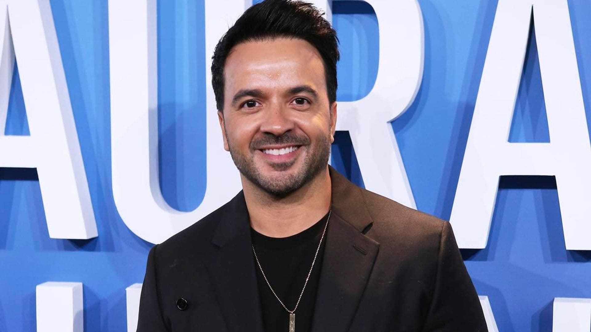 Luis Fonsi to star in his first movie, a romantic comedy