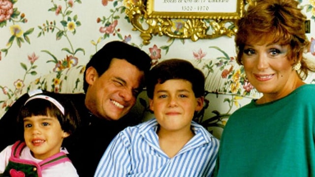 Jose Jose con su familia