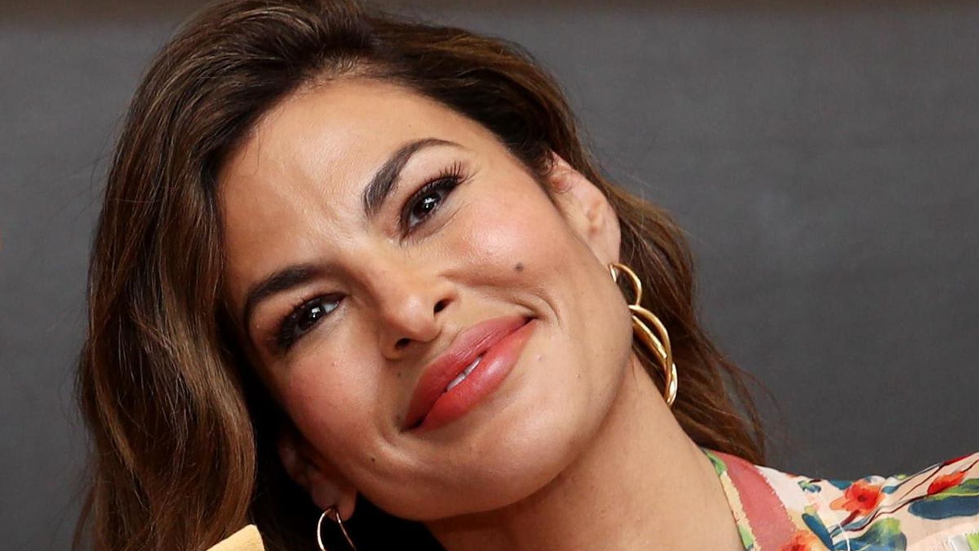Eva Mendes gives sultry bossa nova vibes in new video
