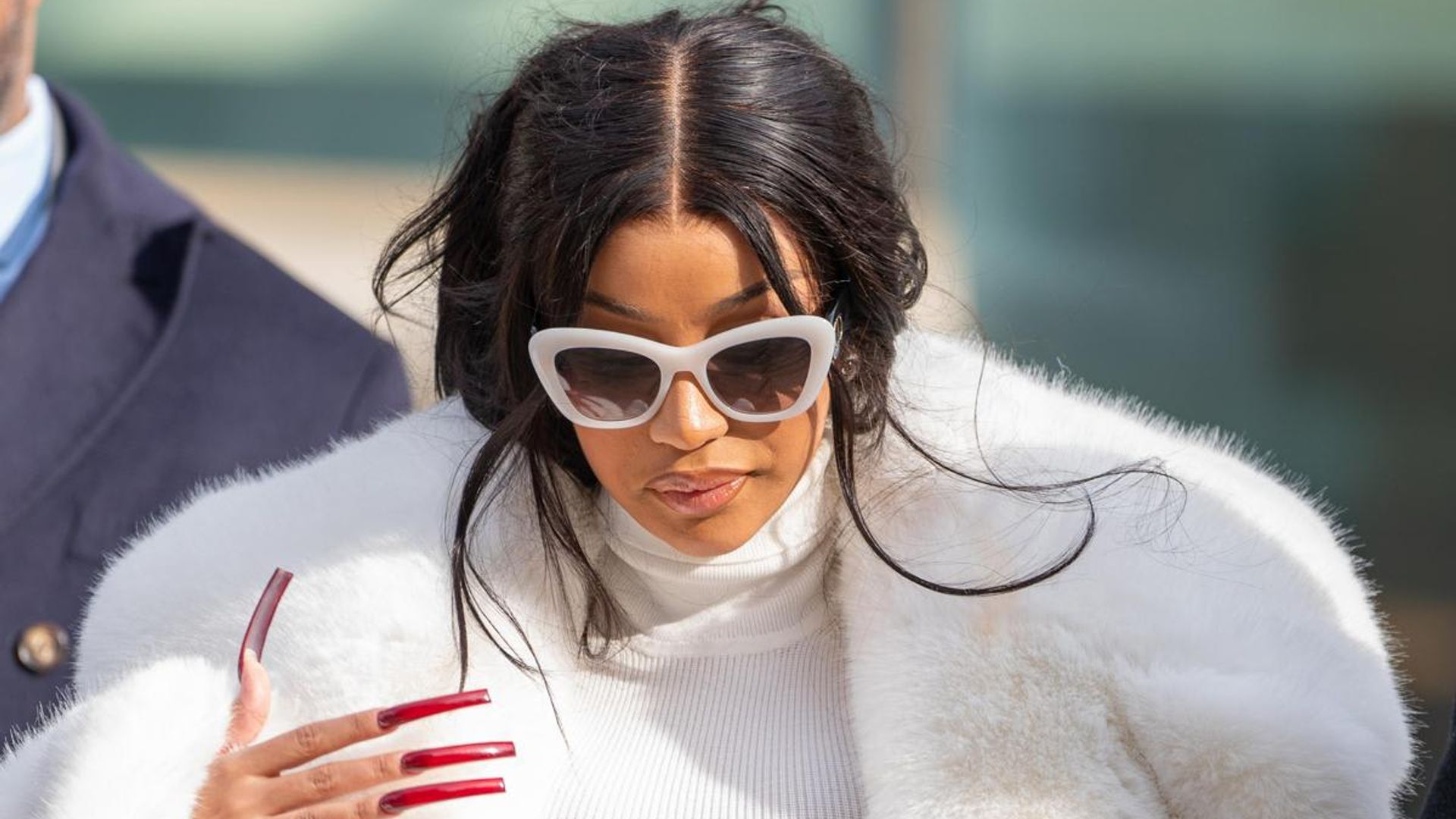 Cardi B praises her court-ordered community service; shares selfies of her outfits