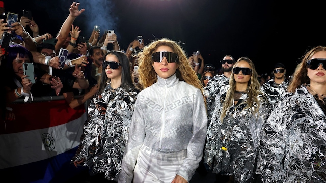 Shakira performs onstage during Shakira: Las Mujeres Ya No Lloran World Tour Kick Off - Rio de Janeiro