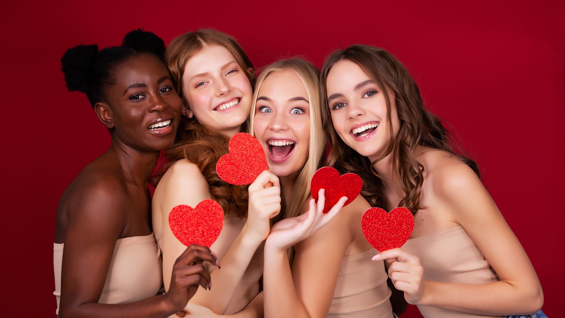 Valentine’s Day 2026: long-lasting makeup looks that make you look glowy