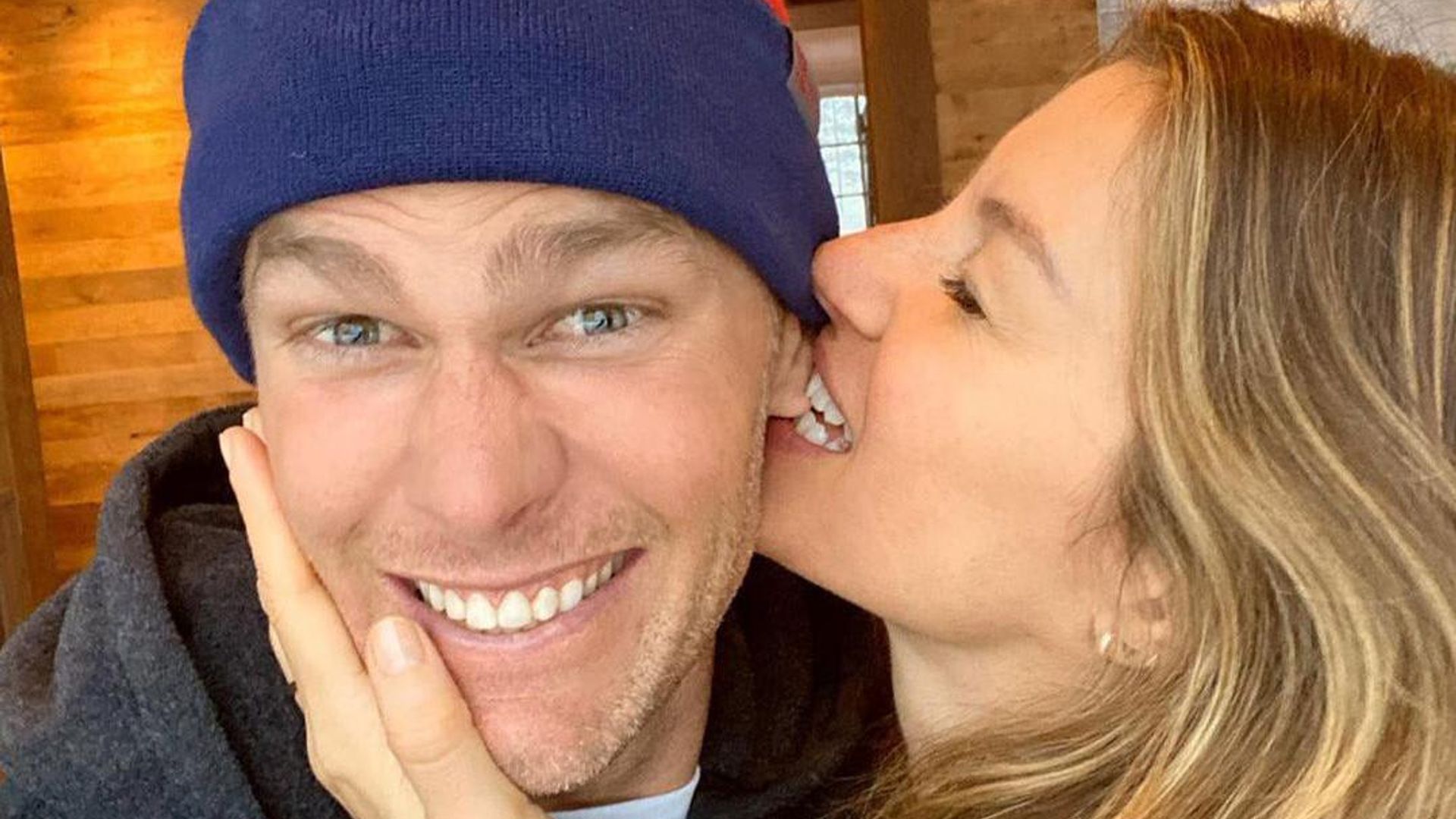 Gisele Bündchen flashes washboard abs during workout with Tom Brady