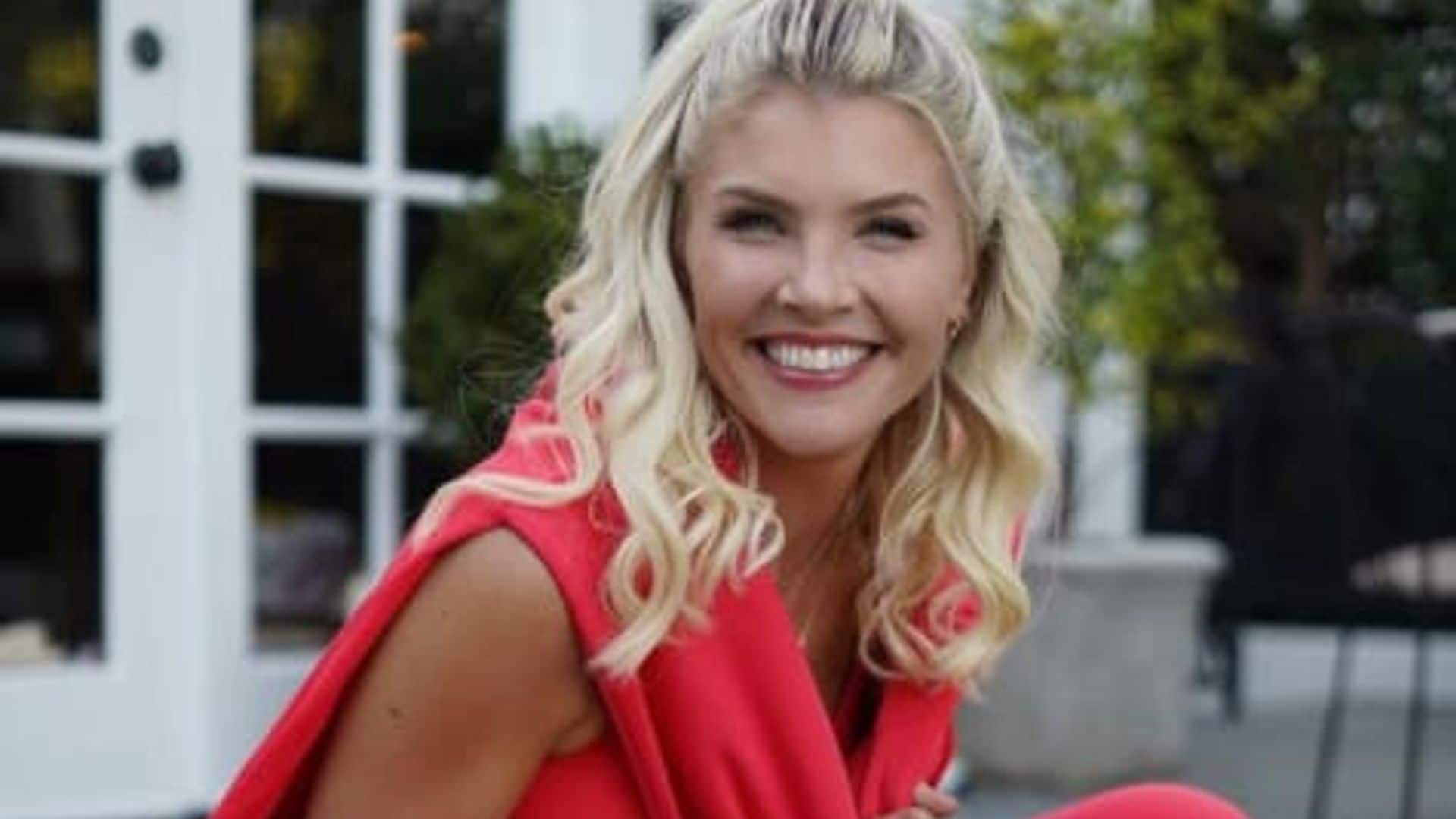 Amanda Kloots is taking on 2021 by going to therapy and starting a new co-hosting gig