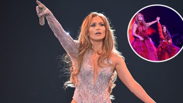 Jennifer Lopez It's My Party tour outfit