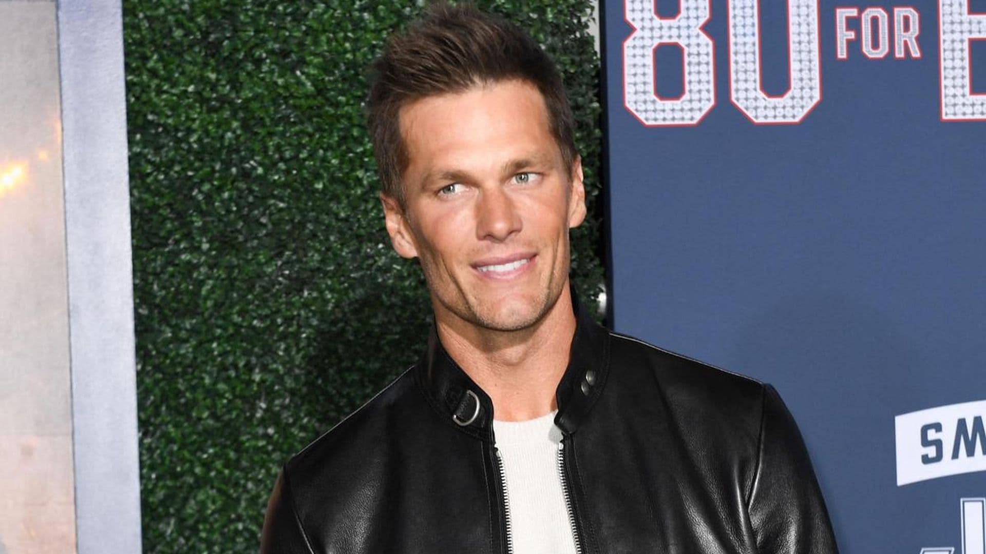 Tom Brady shares a hot and fashionable selfie