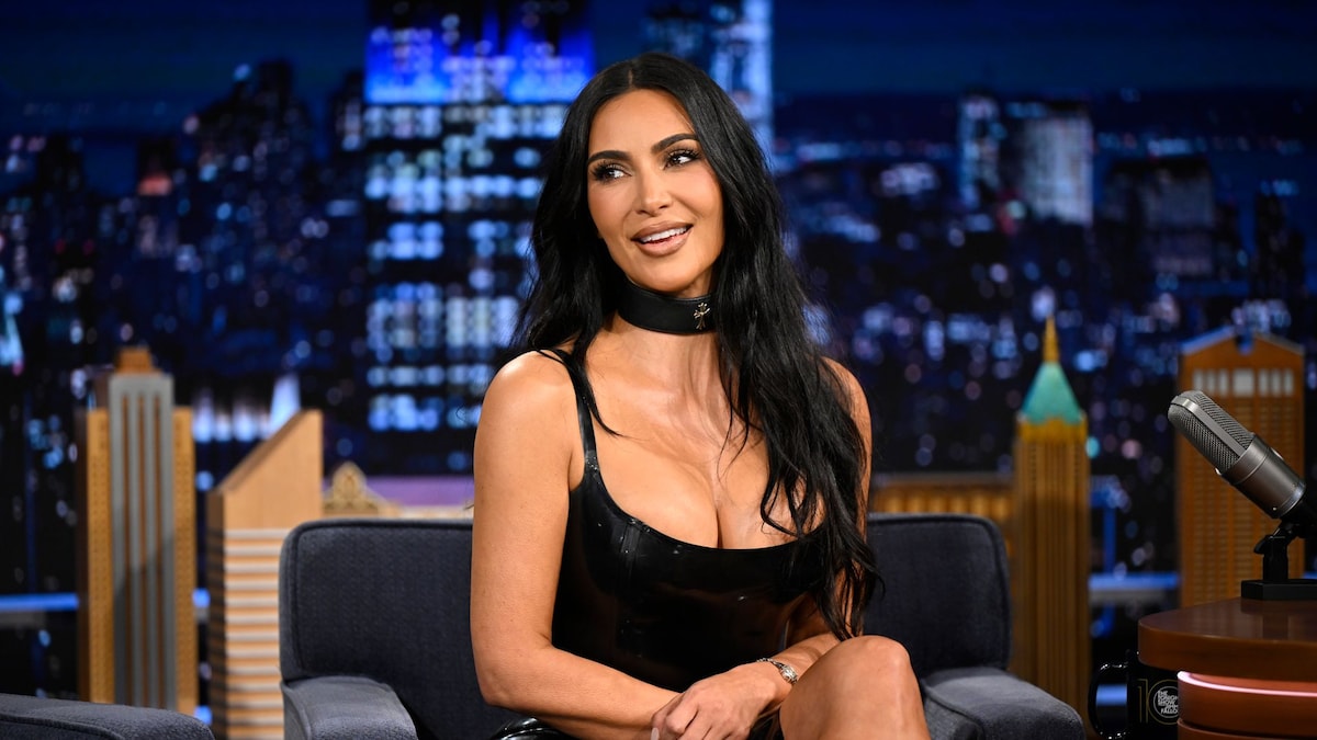 Kim Kardashian shows her rarely seen tattoo to Jimmy Fallon