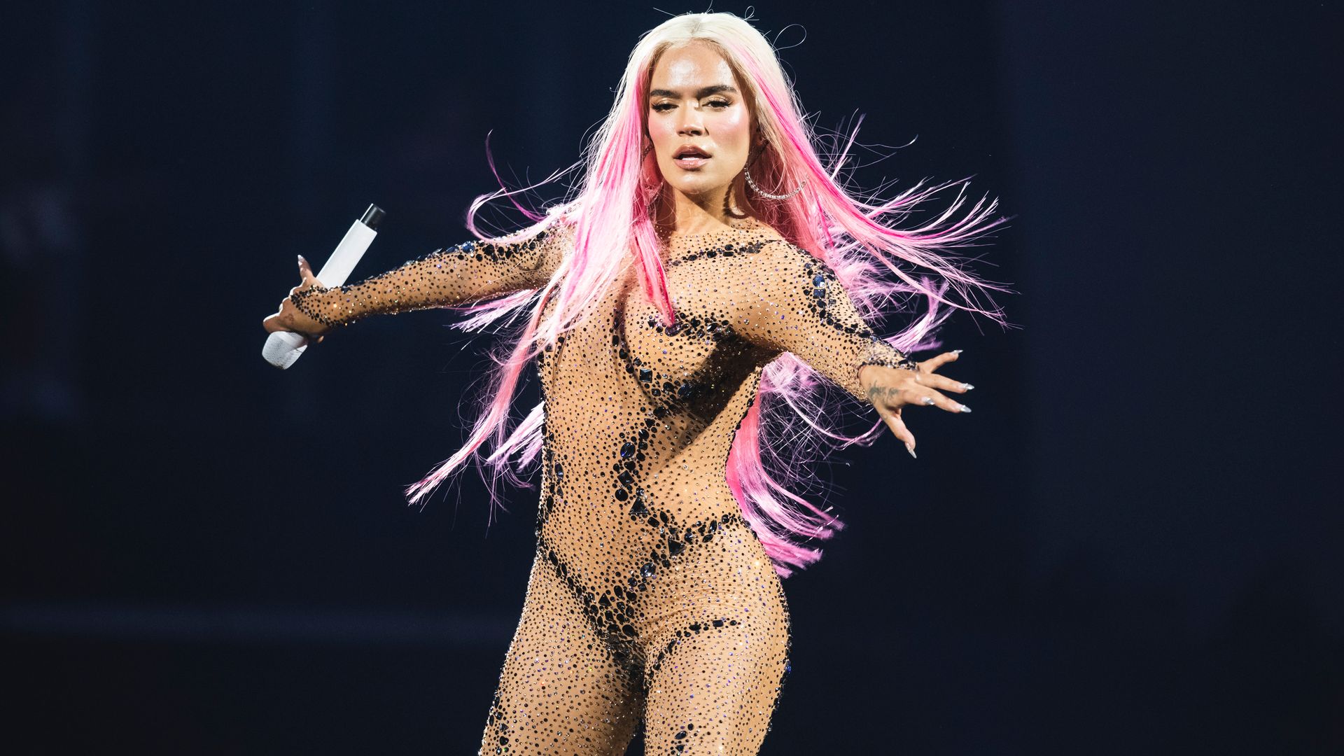 Karol G cries onstage: What made the singer burst into tears while singing in Madrid