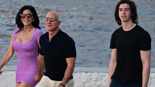 Jeff Bezos and Lauren Sanchez
