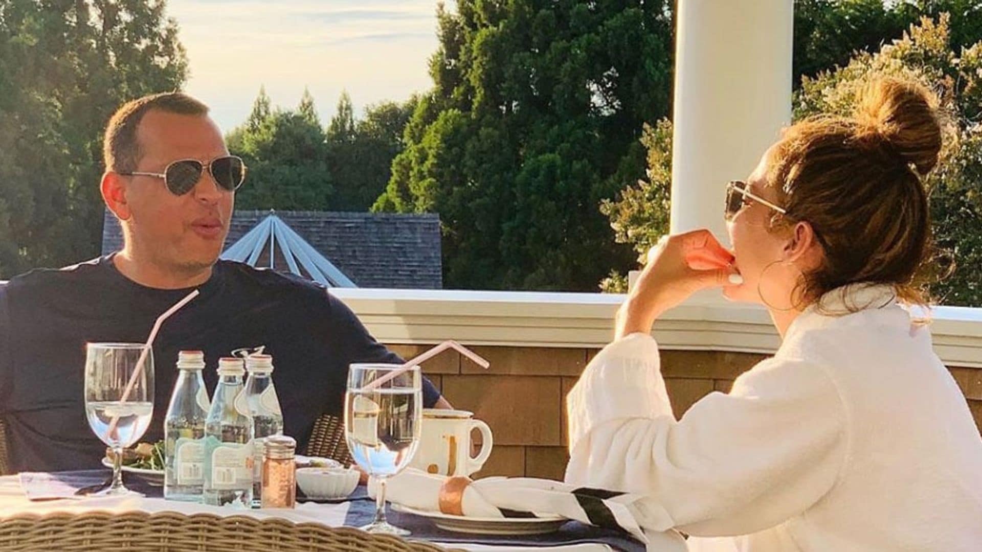 We're going to copy Jennifer Lopez at our next brunch