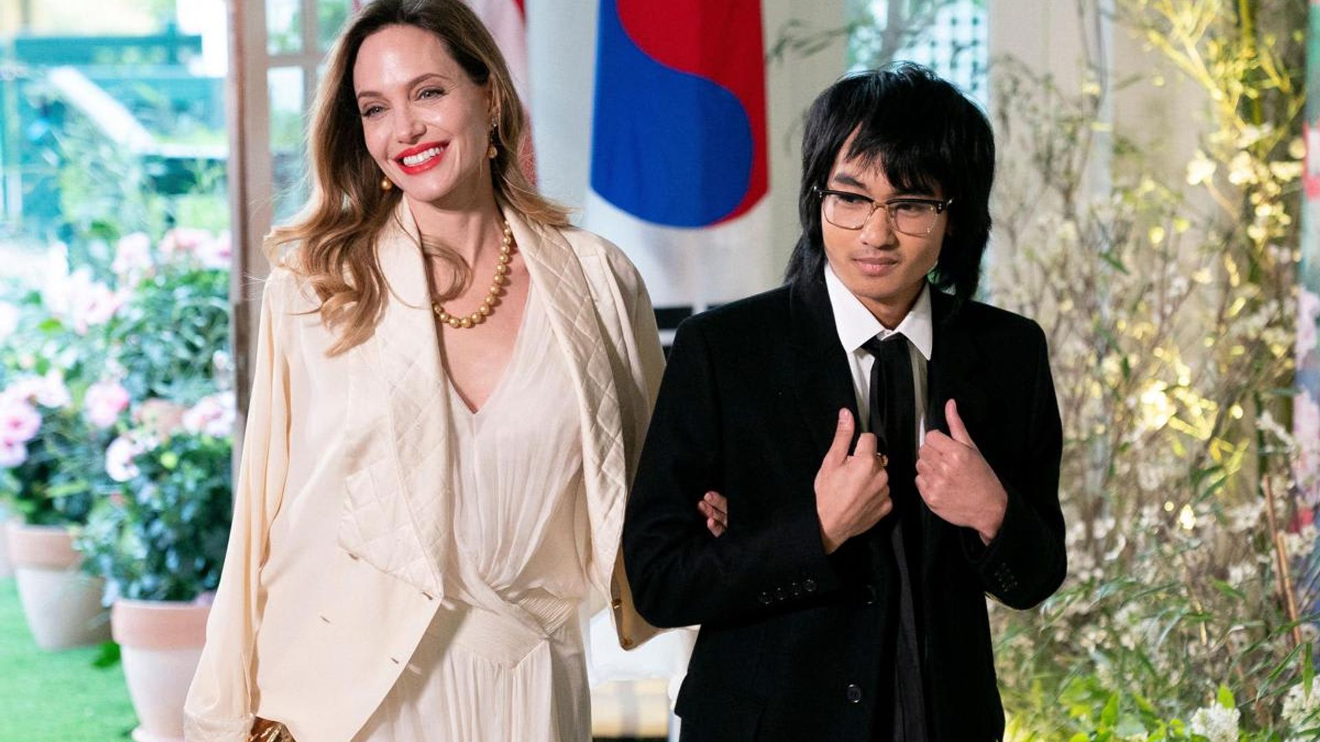 Angelina Jolie and Maddox attend dinner with the President of South Korea