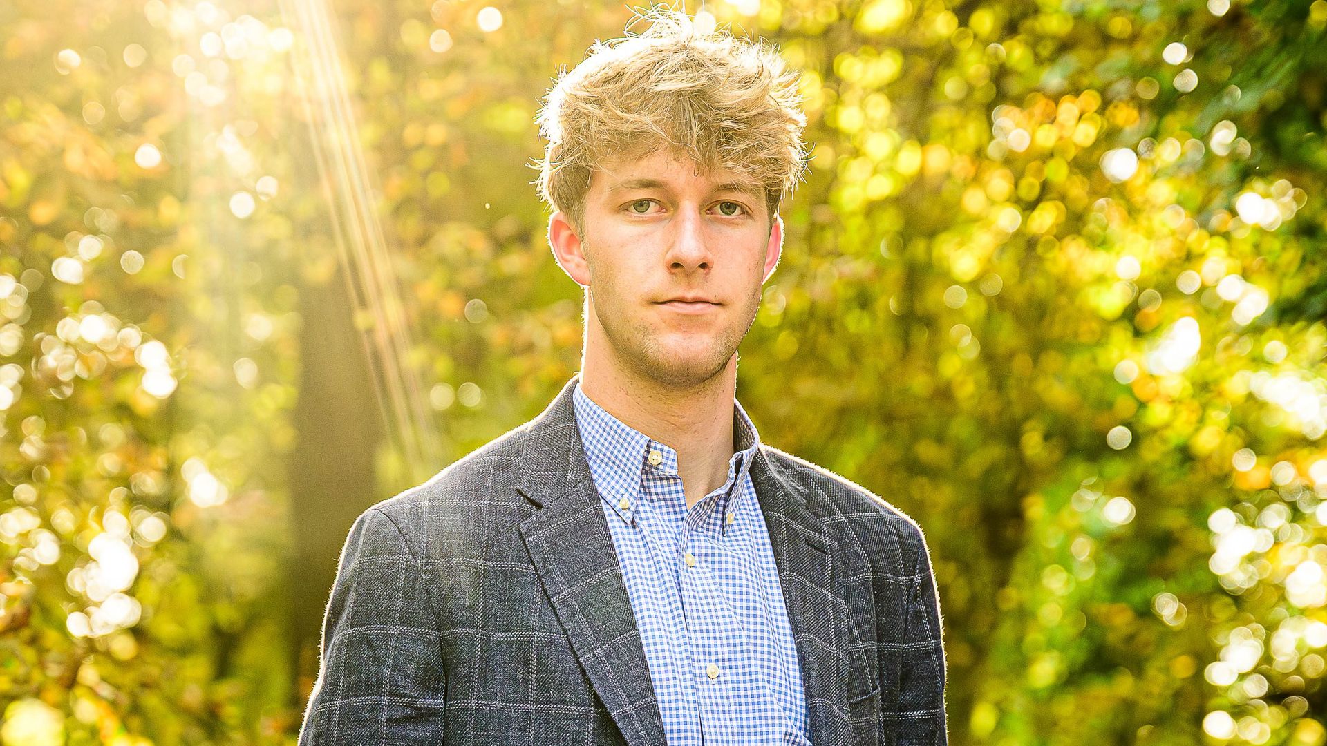 Prince Emmanuel of Belgium turns 21 with a new portrait and a surprising life beyond the palace