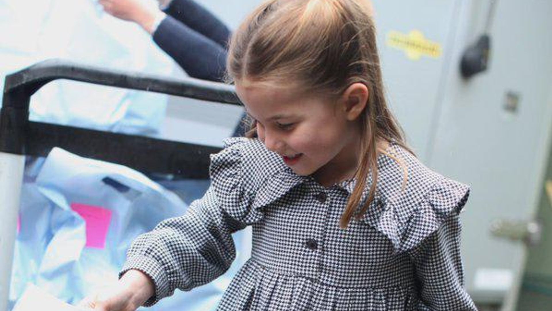 Princess Charlotte volunteers amid COVID-19 pandemic in new 5th birthday photos