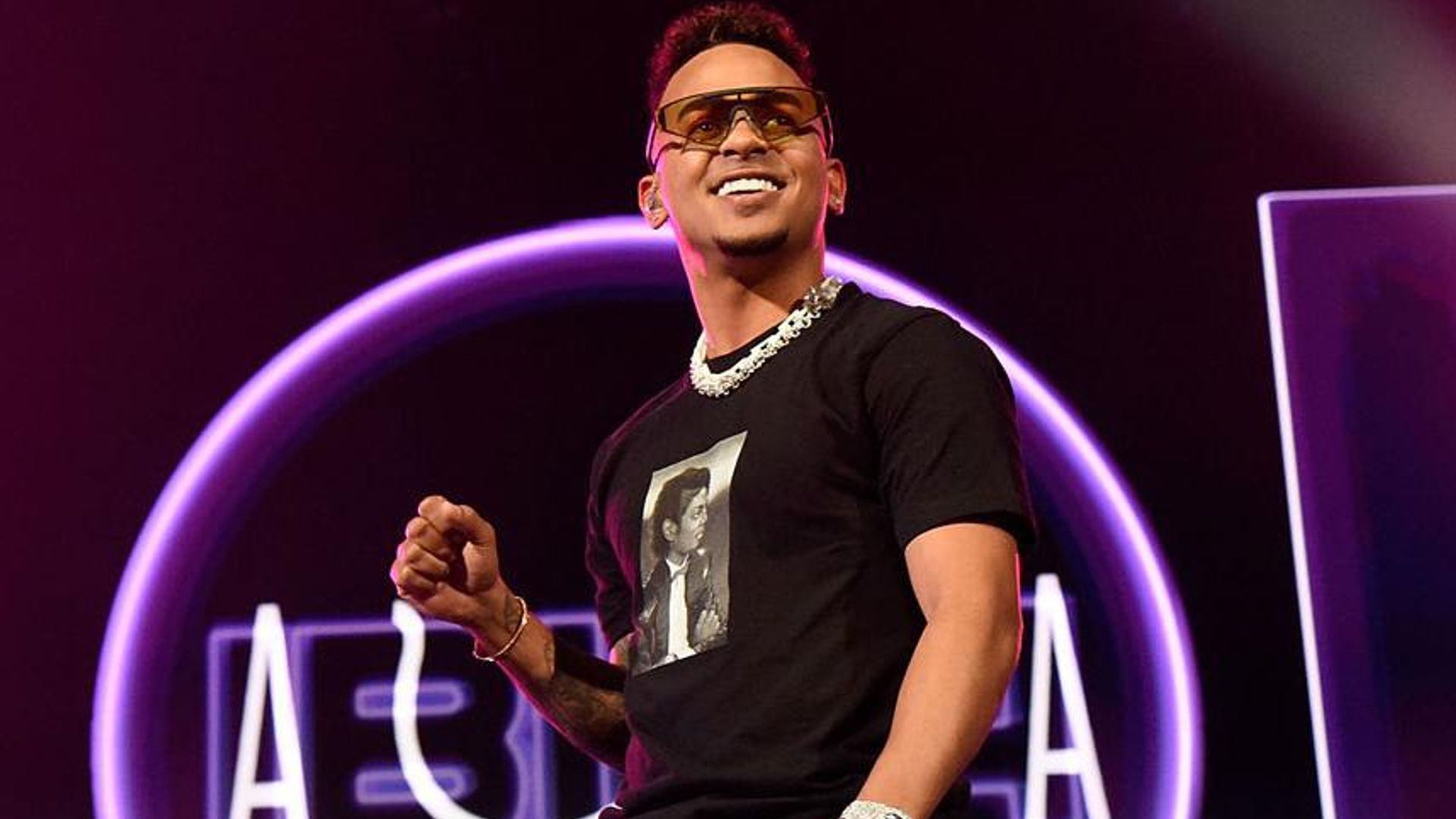 Ozuna nabs four Guinness World Record Book titles