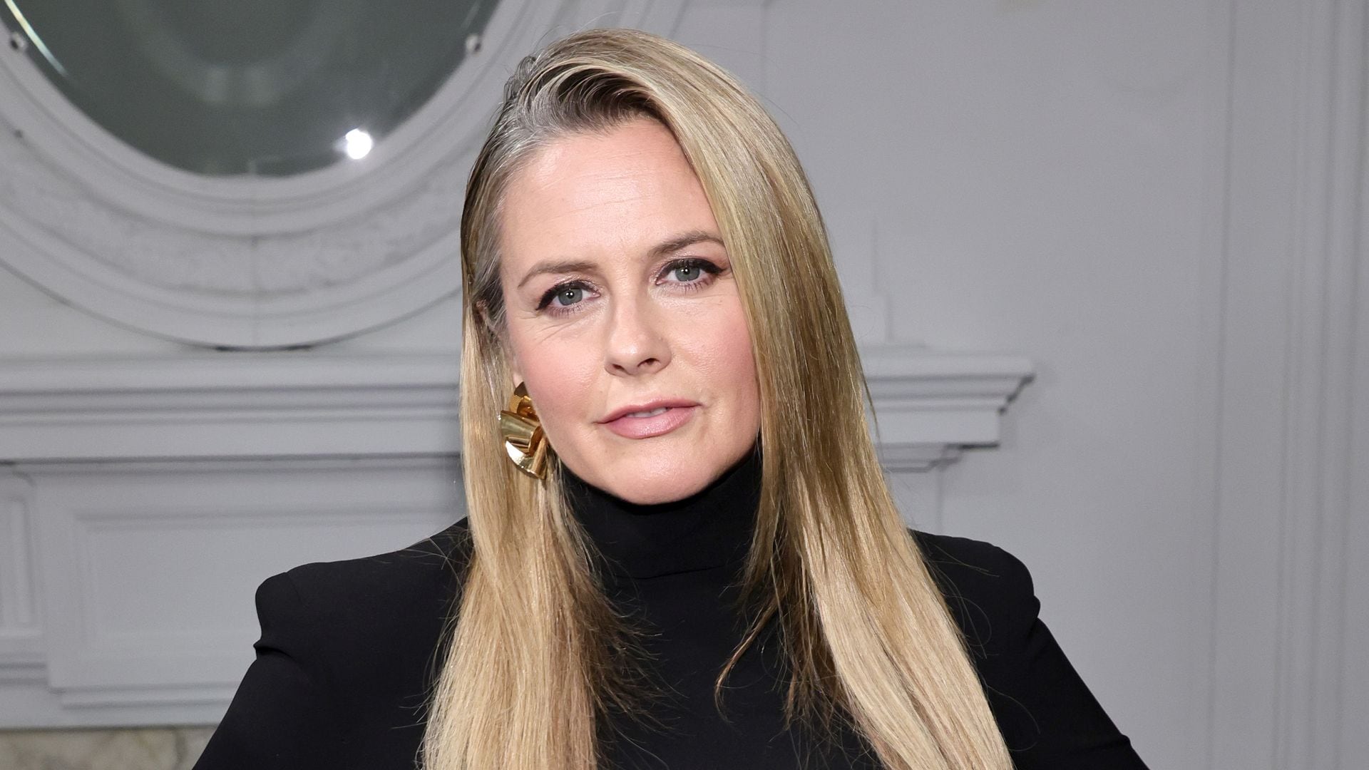 Alicia Silverstone reflects on pressure of 'Clueless' fame; 'I was more intuitive and playful'