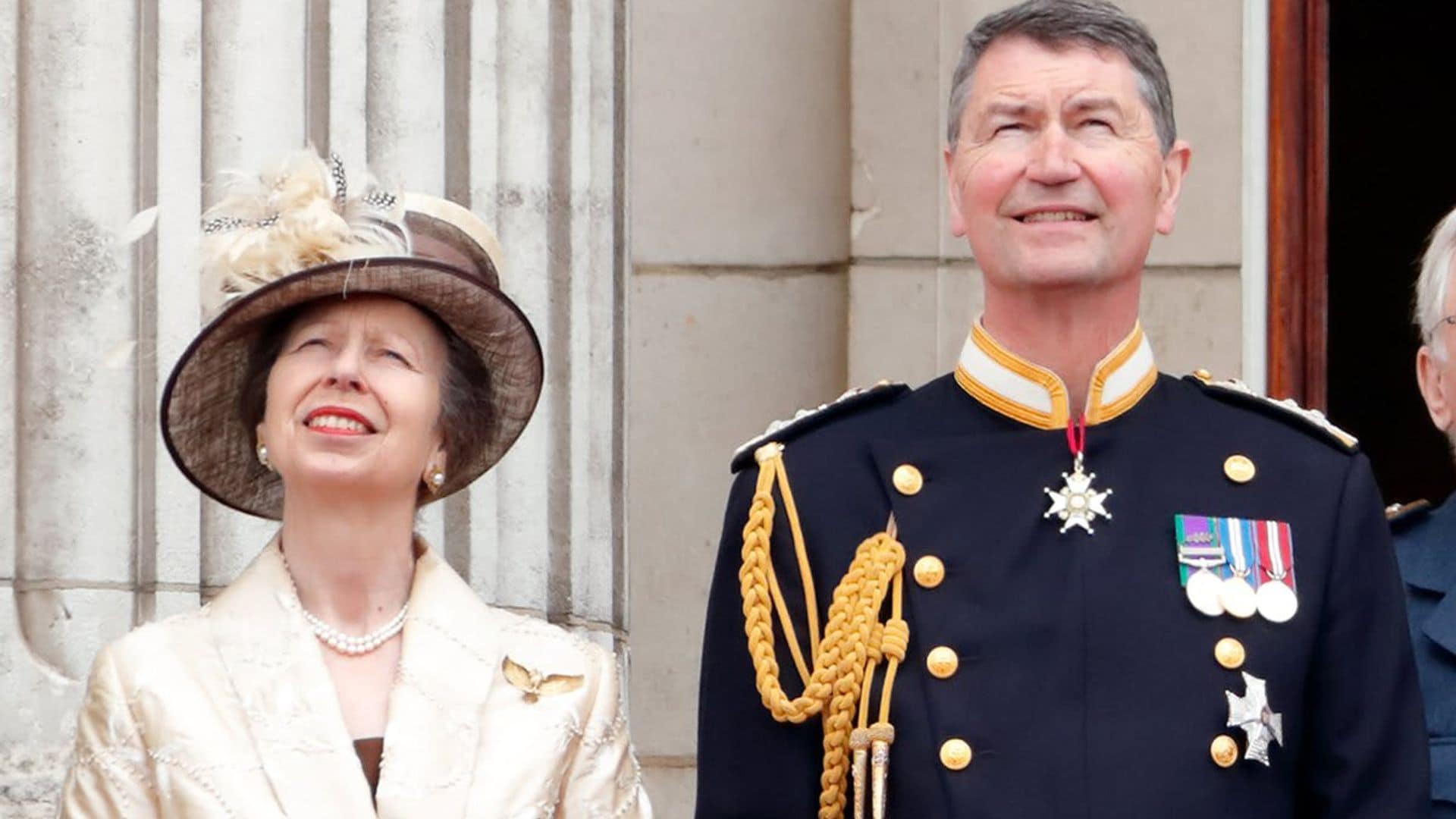 Queen Elizabeth’s son-in-law tests positive for COVID-19