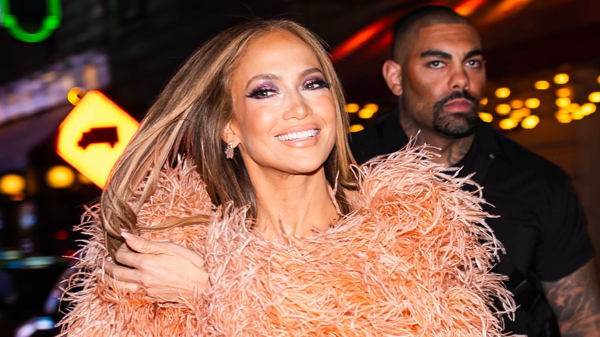Jennifer Lopez steps out in stylish look after Jennifer Garner shared sweet moment with Ben Affleck