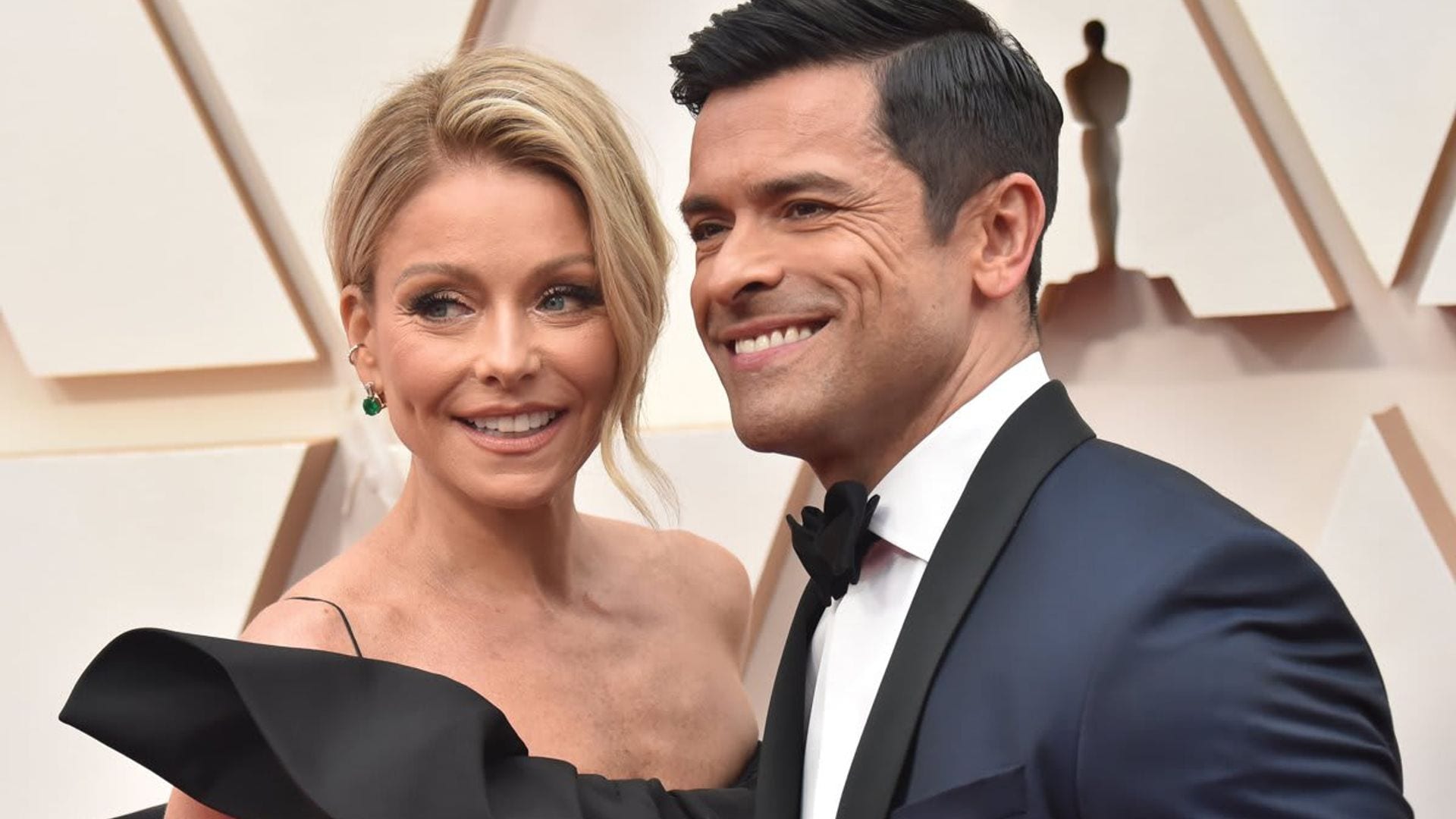 Kelly Ripa’s son Michael is dad Mark Consuelos’ twin in birthday tribute