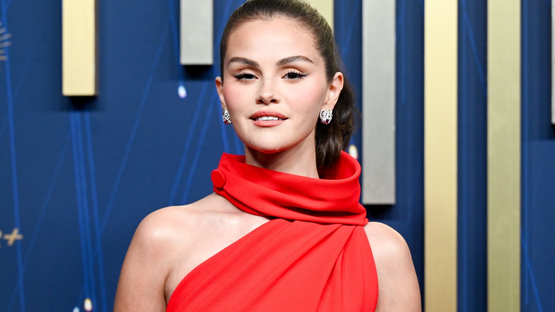 Premios Emmy 2025: Selena Gomez, Pedro Pascal y Jenna Ortega entre los mejores vestidos