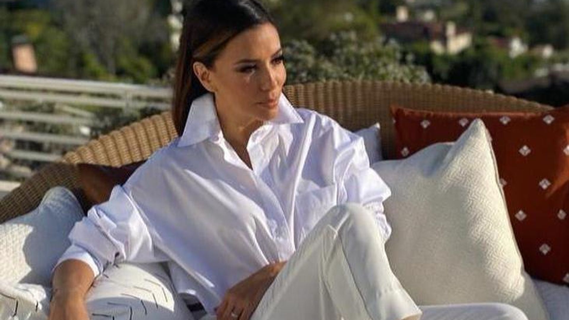 Eva Longoria shares current bath time struggles – and moms can relate