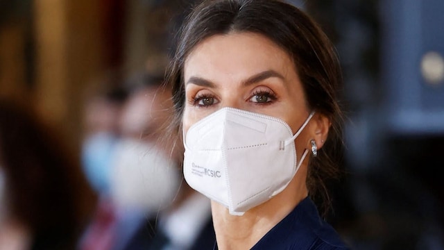 Queen Letizia appeared to be sporting a second piercing on her left ear on Jan. 6
