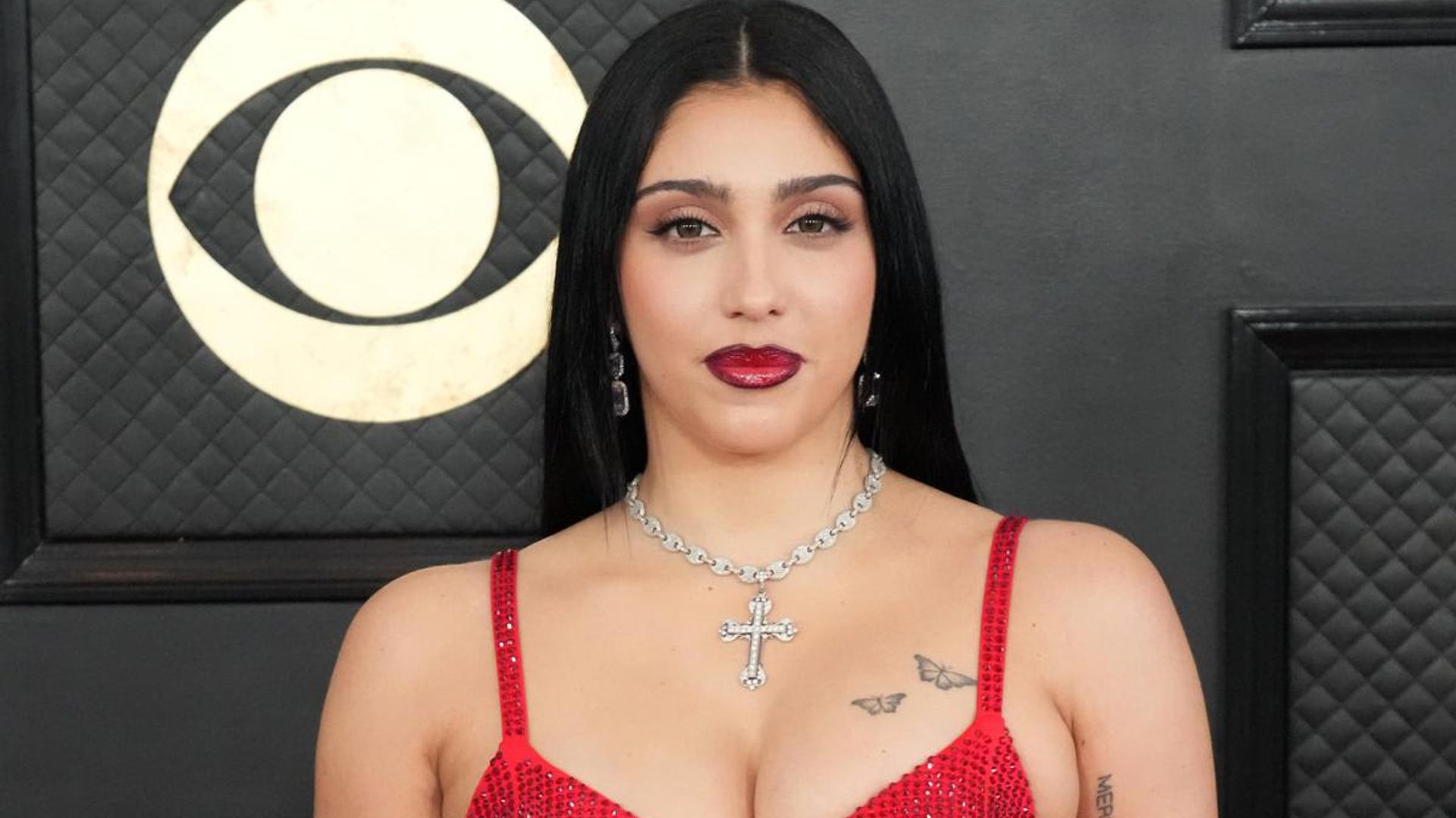 Lourdes Leon shares photo and calls her friends ‘family’