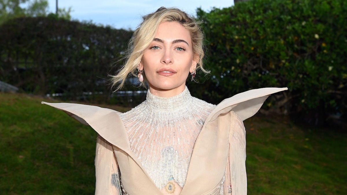 https://www.hola.com/us/horizon/landscape/b142f44e6ab6-cap-dantibes-france-paris-jackson-attends-the-amfar-gala-cannes-2025-presented-b.jpg?im=Resize=(1200)