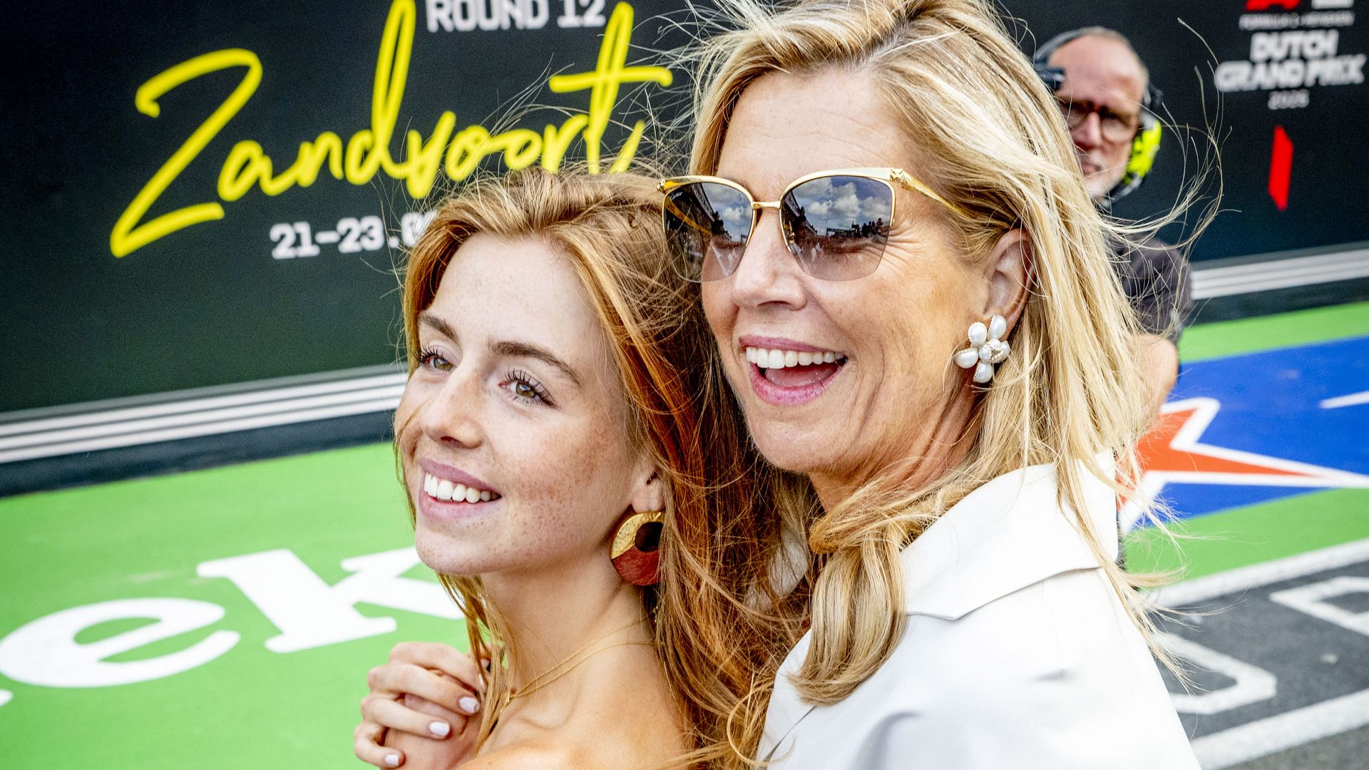 Princess Alexia goes sleek and strapless as Queen Máxima embraces breezy style in mother-daughter moment