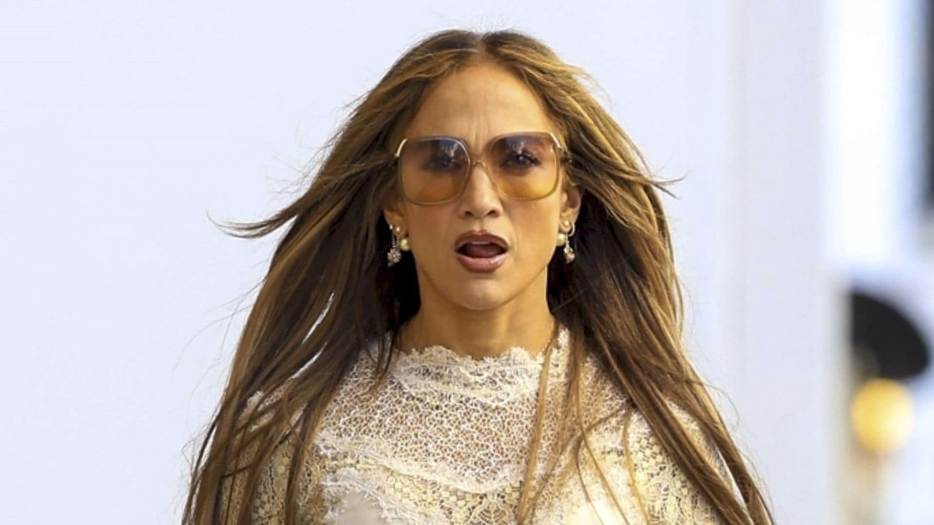 Jennifer Lopez takes Emme and Ben Affleck's son shopping in Beverly Hills [PHOTOS]