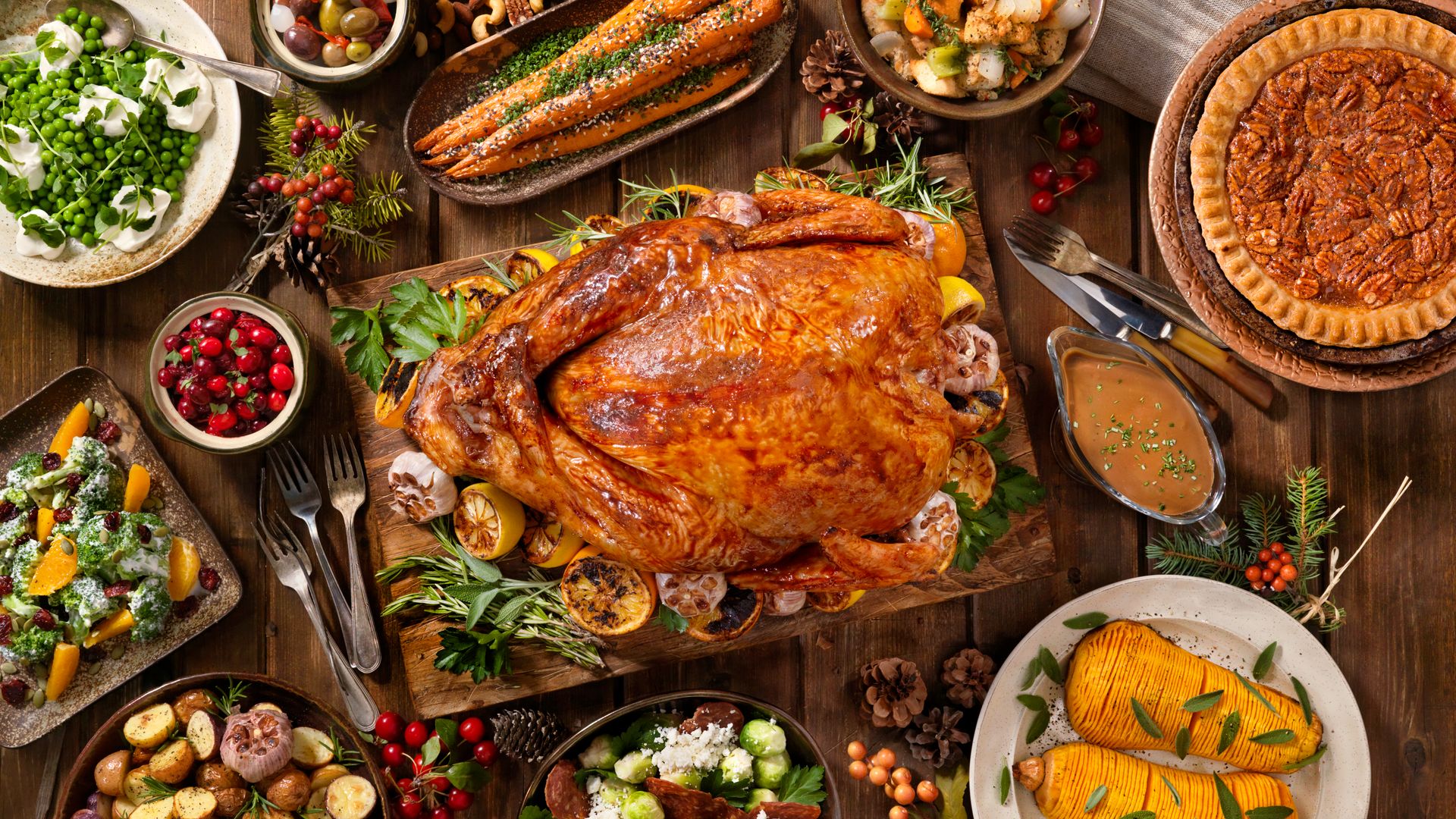 How to cook a turkey: easy tips for a juicy Thanksgiving feast