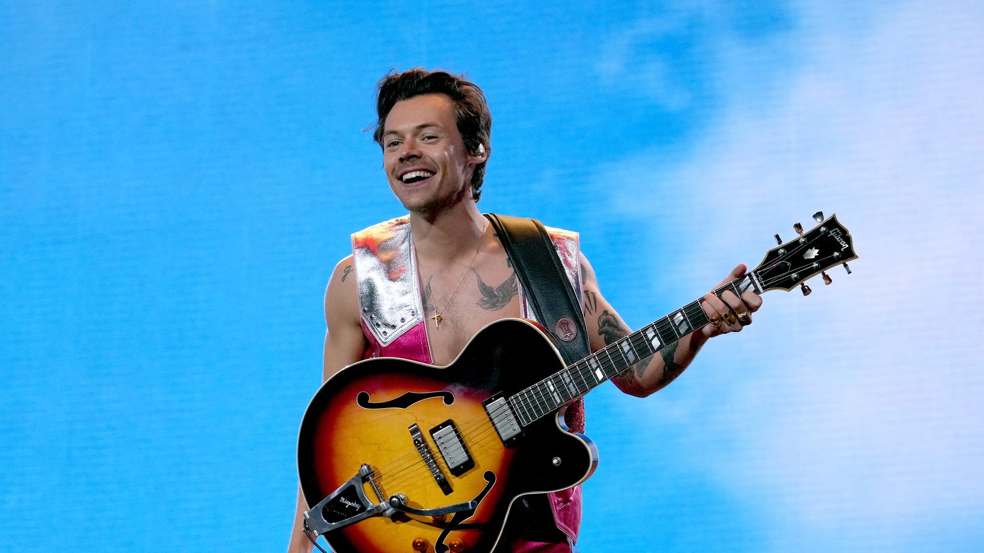 Harry Styles fans go into meltdown over cryptic “We belong together” message