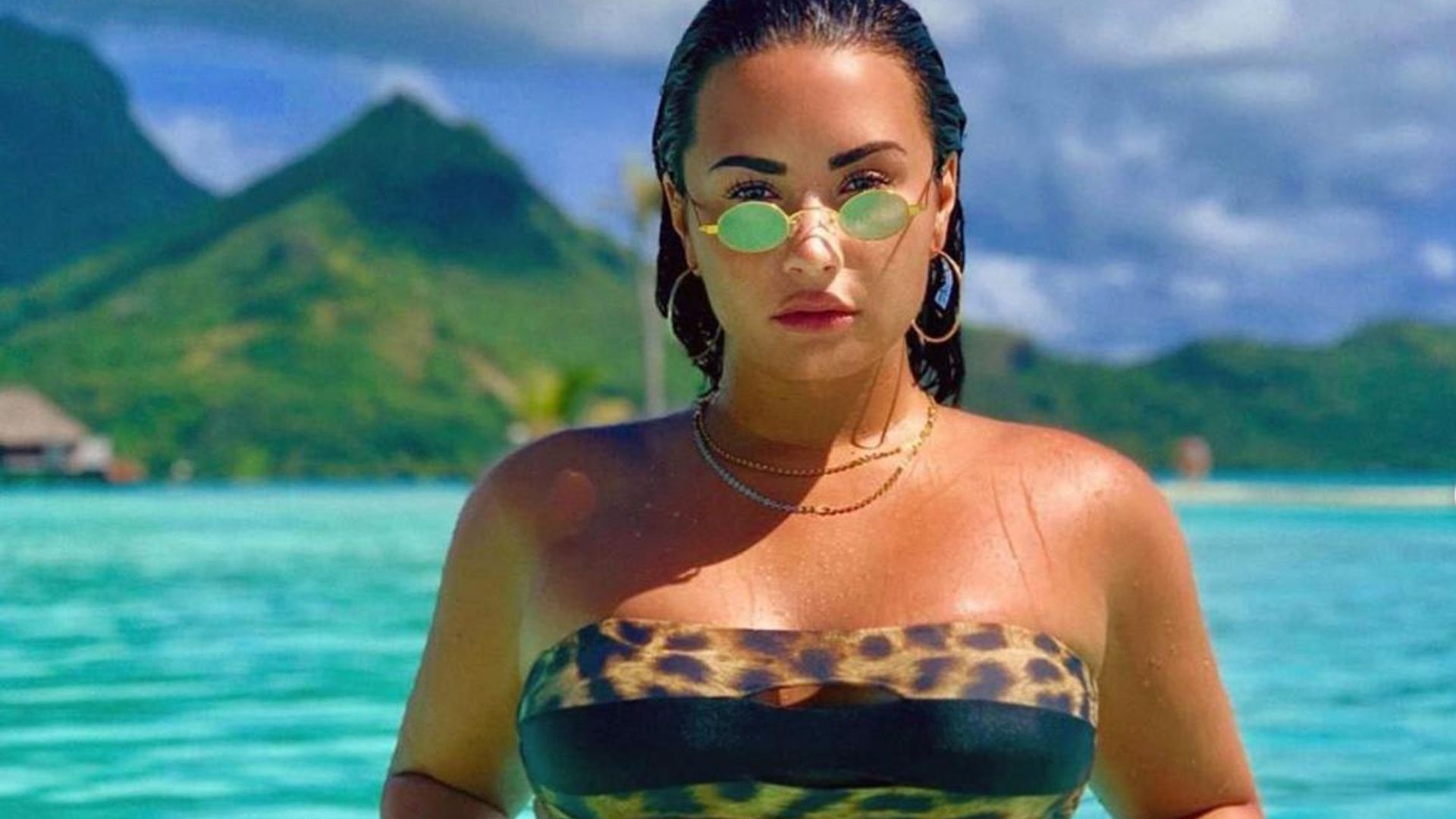 Turn up the heat (and volume) with HOLA! USA’s Best of Summer playlist