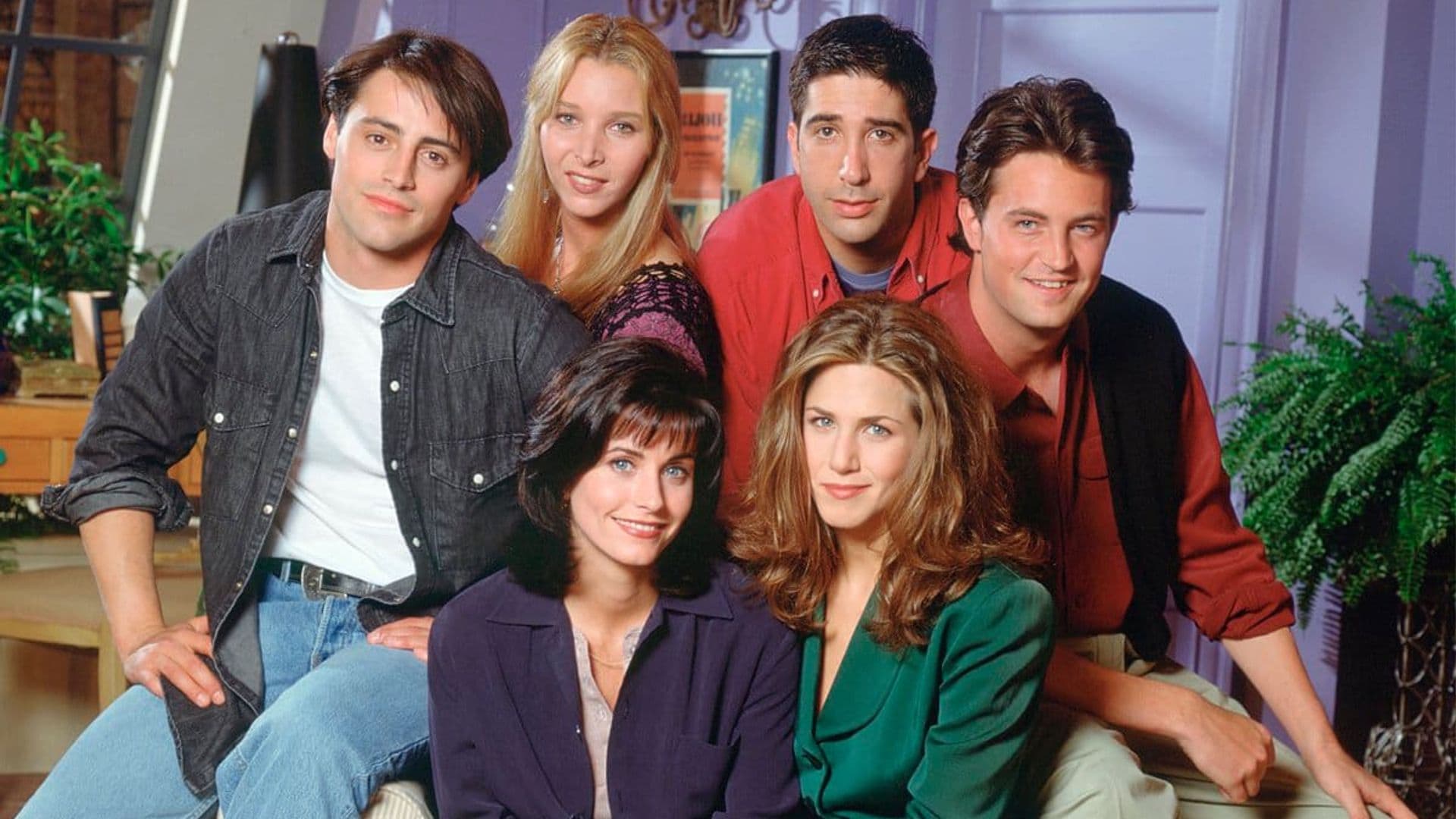 ‘Friends’ fans can have the ultimate sleepover at Monica and Rachel’s apartment—Here’s how!