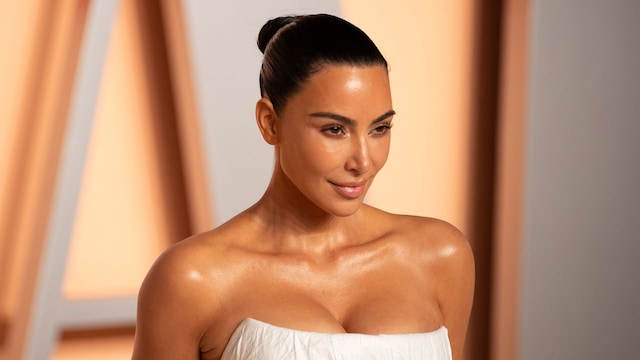 Kim Kardashian, Demi Lovato and more react to LA ICE protests